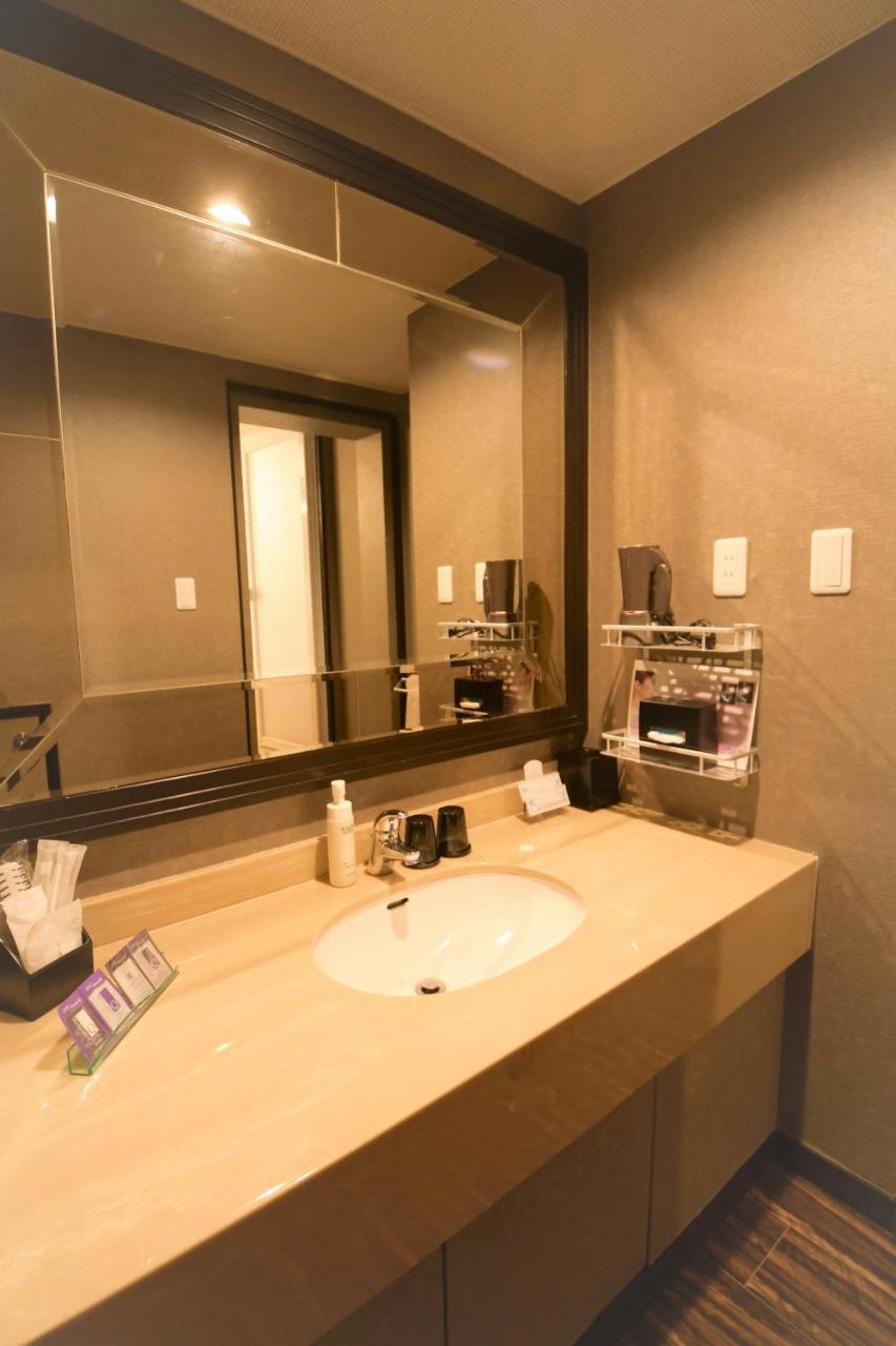 Ginowan Crystal Otel Dış mekan fotoğraf