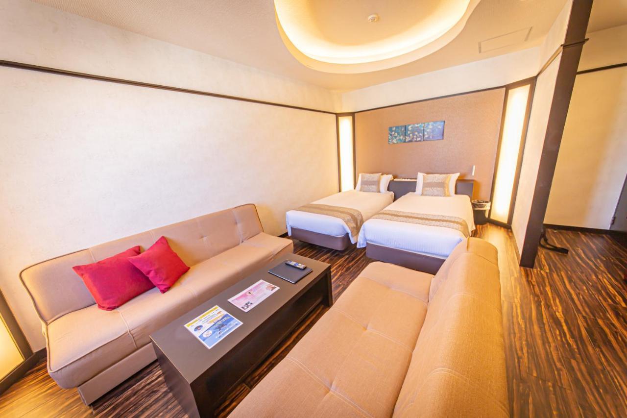 Ginowan Crystal Otel Dış mekan fotoğraf
