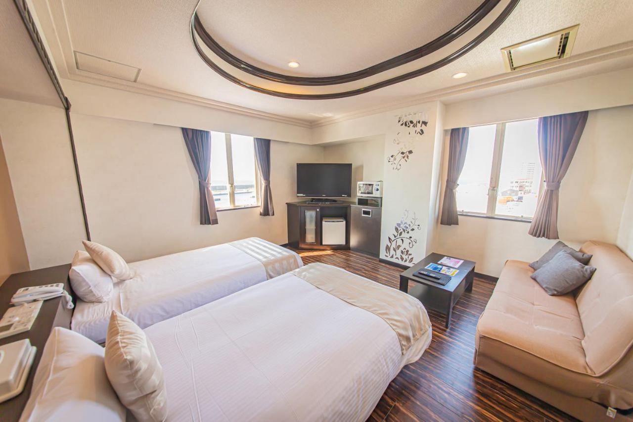 Ginowan Crystal Otel Dış mekan fotoğraf